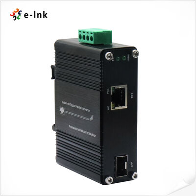 ตัวแปลงสื่อ PoE+ 2.5G สำหรับอุตสาหกรรม พร้อม Voltage Booster 1xRJ45 1xSFP+ กำลังไฟ 30W แรงดันไฟฟ้าขาเข้ากว้าง 12-48VDC ติดตั้งง่ายแบบ Plug and Play